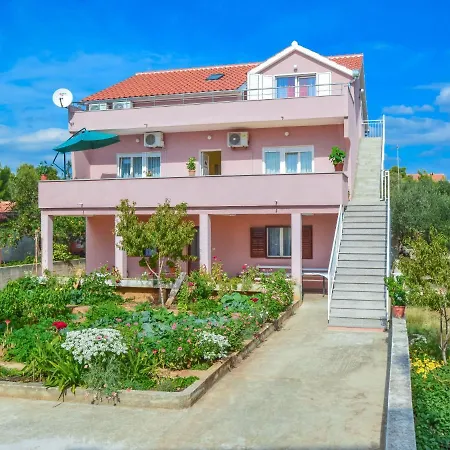 Apartment Brodarica 7 * Brodarica (Sibenik-Knin)