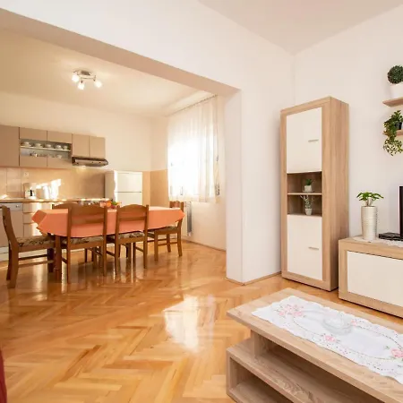 Appartement Apartment Brodarica 7
