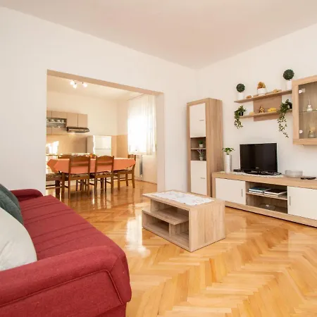 Apartment Brodarica 7 Apartment *