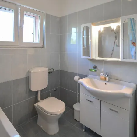 Apartment Brodarica 7 Lägenhet *
