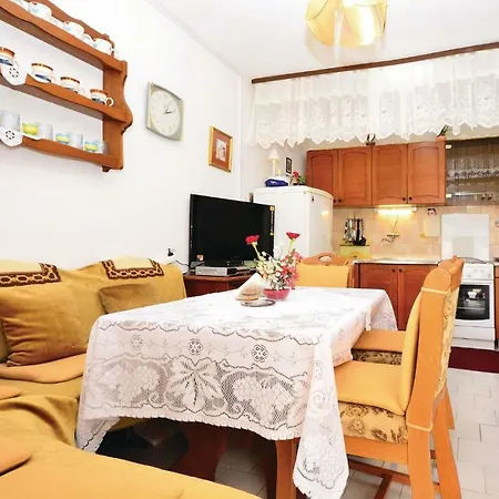 Apartment Brodarica 7 Brodarica