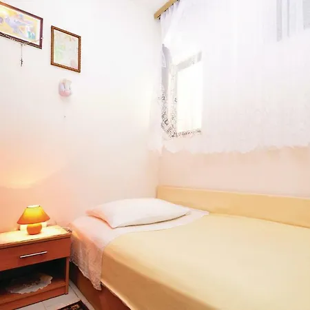 Apartment Brodarica 7