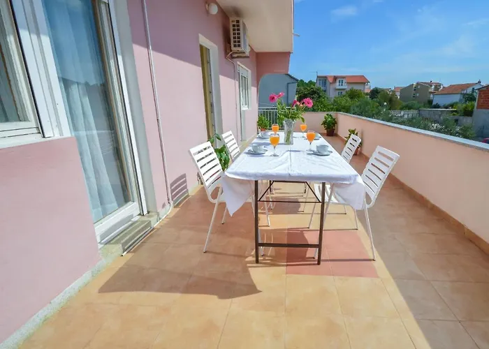 Apartment Brodarica 7