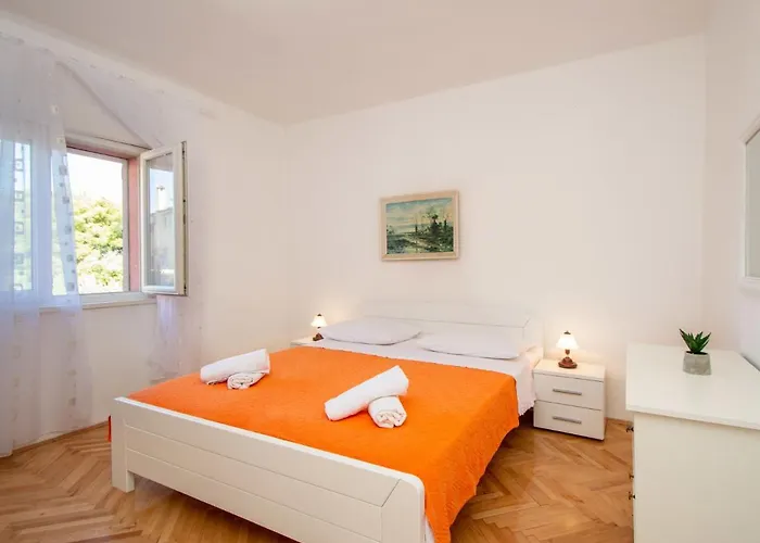 Apartment Brodarica 7